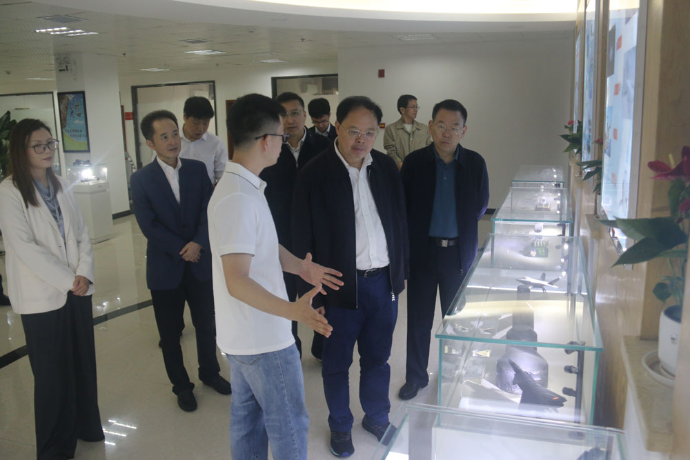 湖南省人大常委会副主任张剑飞