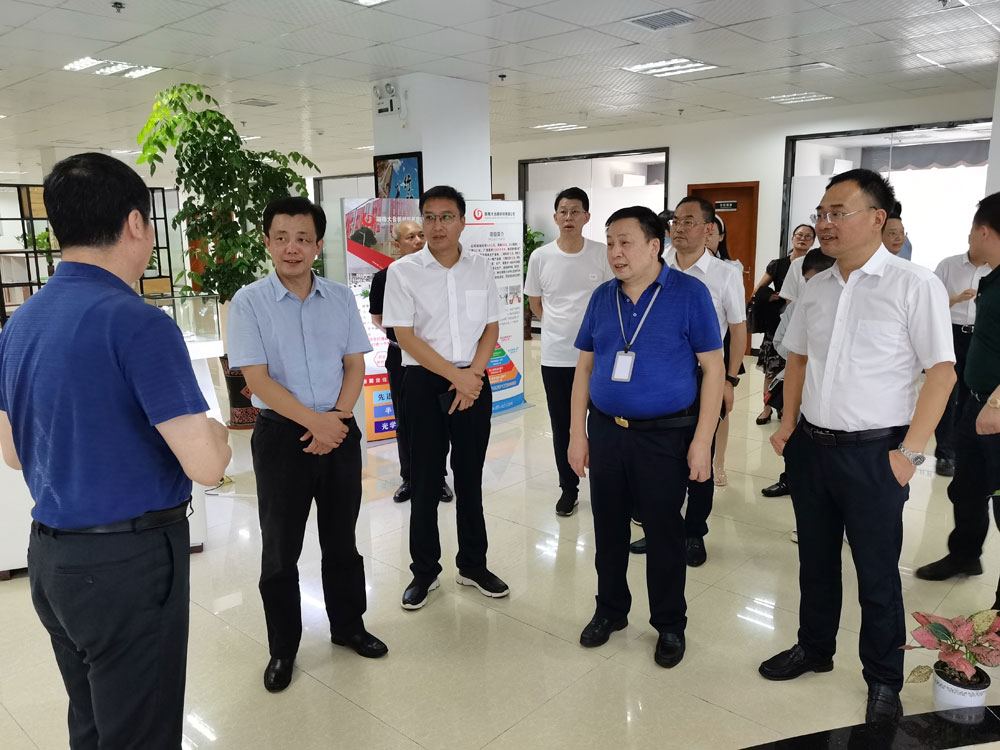 湖南省委常委、省委秘书长秦国文